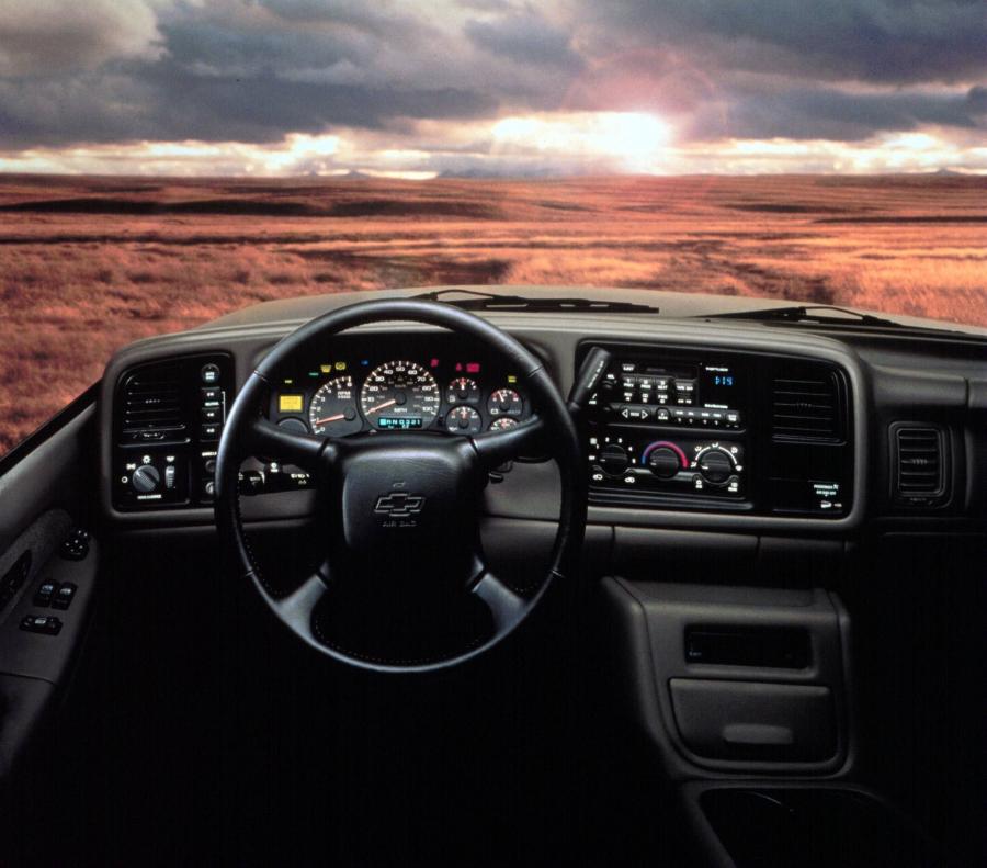  Chevrolet Silverado 1999 года  (фото 31 из 61)